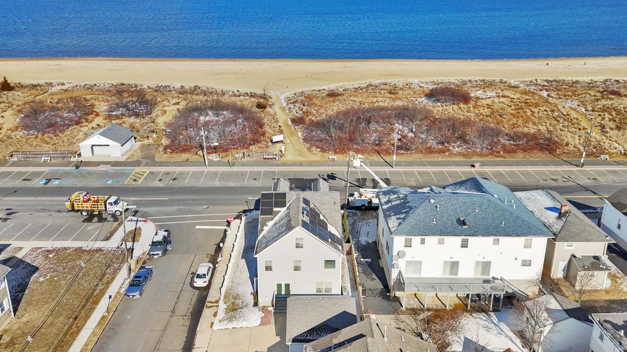 Oceanfront Villa With Skyline Views Keansburg Extérieur photo