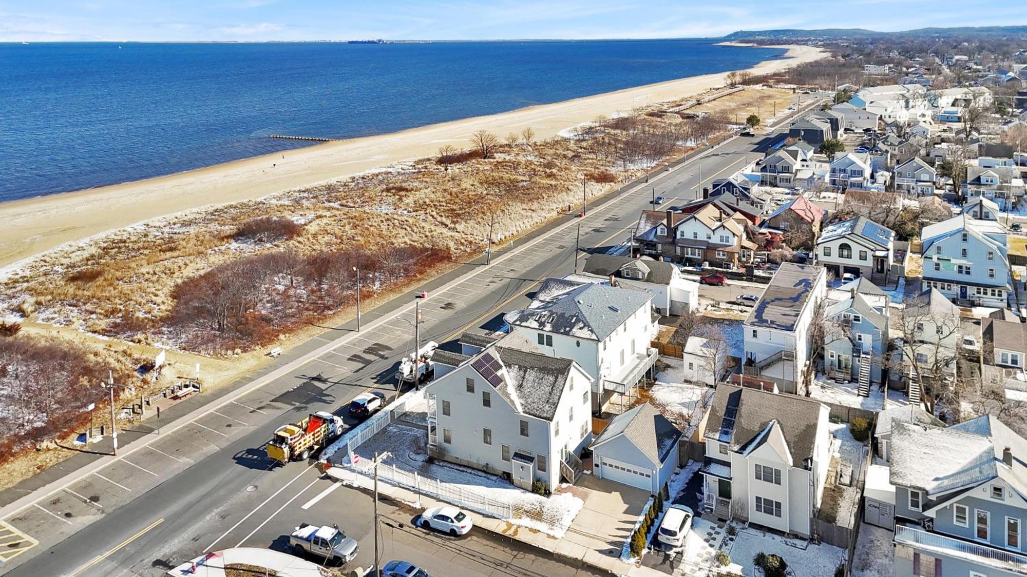 Oceanfront Villa With Skyline Views Keansburg Extérieur photo