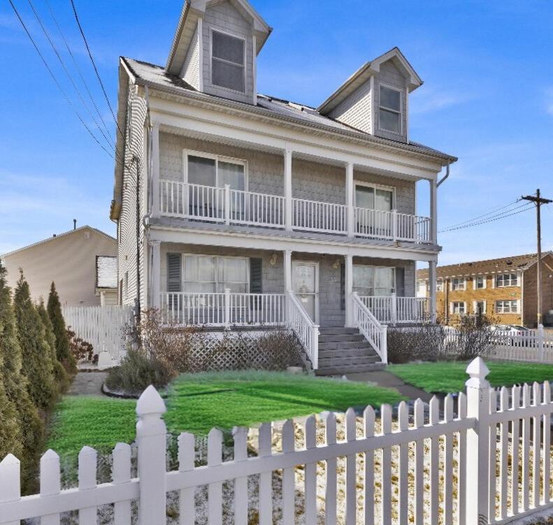 Oceanfront Villa With Skyline Views Keansburg Extérieur photo