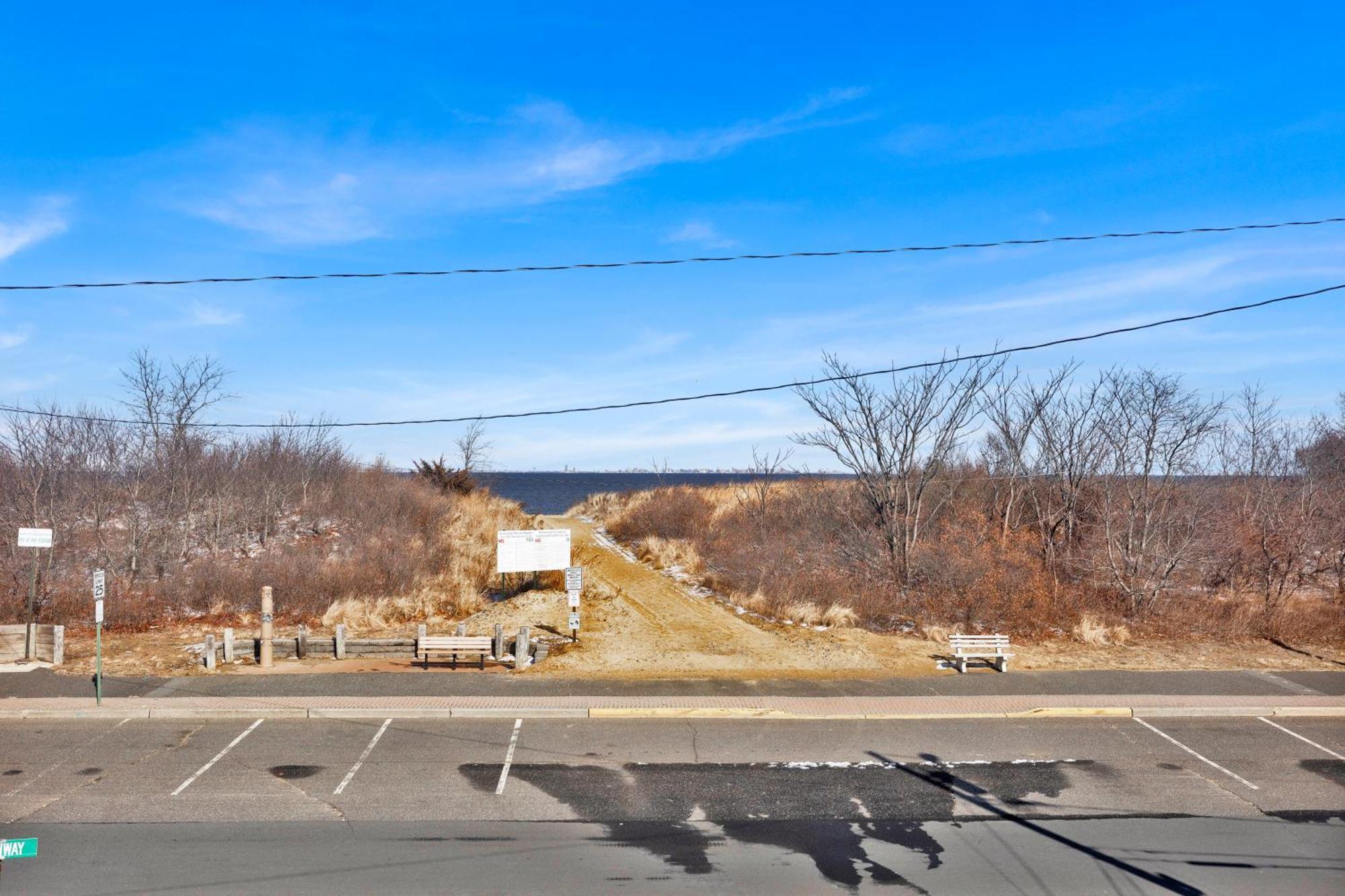 Oceanfront Villa With Skyline Views Keansburg Extérieur photo