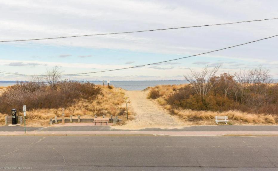 Oceanfront Villa With Skyline Views Keansburg Extérieur photo